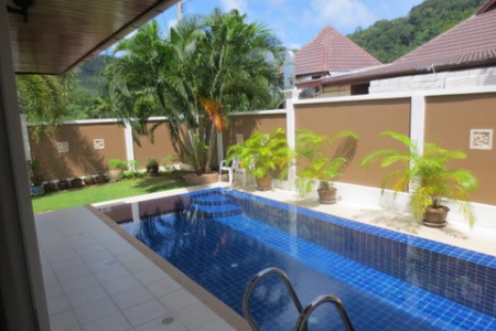Luxury Pool Villa with Fantastic Views & Fully Furnished-0