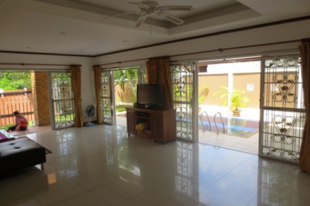 Luxury Pool Villa with Fantastic Views & Fully Furnished-7