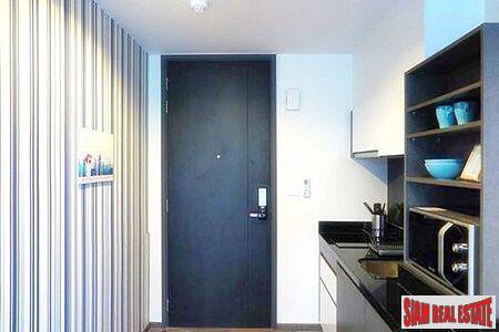 The Deck Condo | One Bedroom Condo for Sale in Patong Near the Beach-12