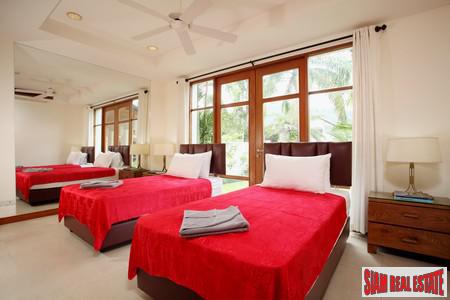 Loch Palm Villa | Luxury and Spacious House for Sale in Kathu-13
