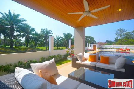 Loch Palm Villa | Luxury and Spacious House for Sale in Kathu-2