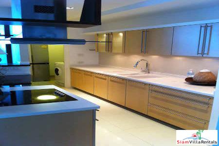 Athenee Residence | Very Large Luxury Three Bedroom Condo for Rent at Rajdamri BTS.-16
