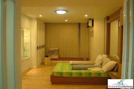 Baan Sathorn Chaopraya | Big One Bedroom Condo with Study on the Riverside-3