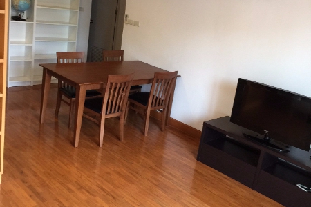 Lovely 2 Bedroom. Central but quiet. Baan Siri Sathorn-2