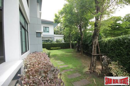 Setthasiri Krungthep Kreetha | New Designer Home with 4 Bedrooms and 318 Sqm.-2