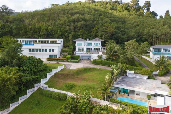 Botan Village | Large Modern 4 bedroom House with Views over Loch Palm Golf Course-21