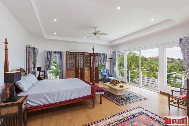 Botan Village | Large Modern 4 bedroom House with Views over Loch Palm Golf Course-5