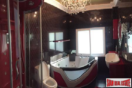 Private 3-Bedroom Pool Villa in a Popular Area of Rawai-3