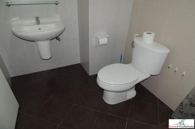 Condo One X | Large One Bedroom Condo for Rent on the Top Floor, Sukhumvit 26-24