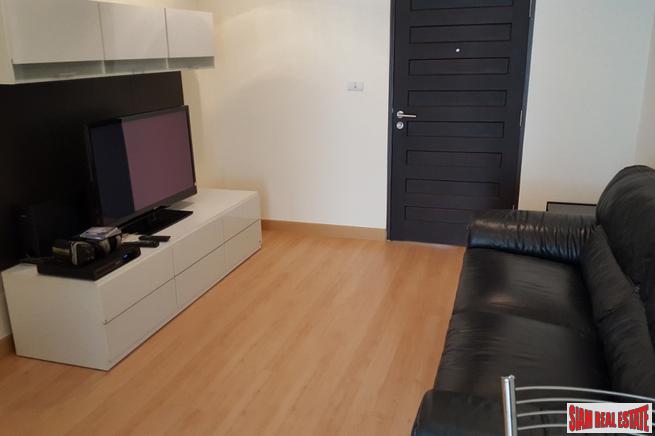 Amethyst 39 | Park Like Views from this Newly Renovated One Bedroom Near Phrom Phong BTS - Sukhumvit 39-3