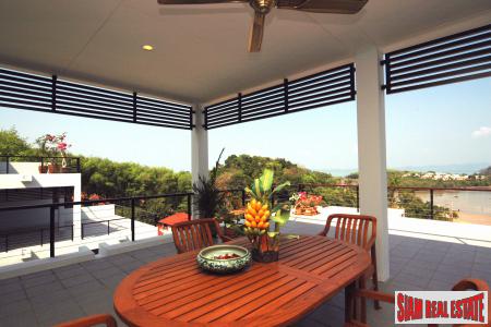 East Coast Ocean Villa | Spacious 2 Bed with Million Dollar Sea View-0