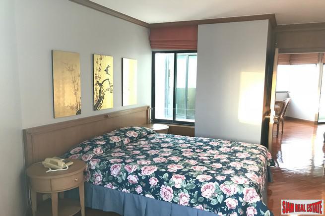 Sathorn Gardens | River and City Views from this Three Bedroom Condo for Rent at Sathorn, Bangkok-12
