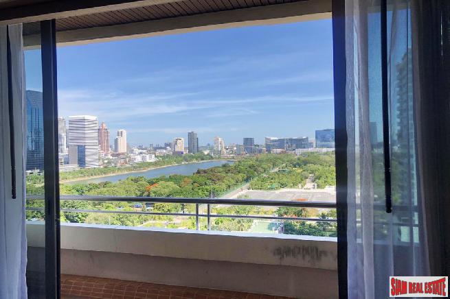 Large and Comfortable Three Bedroom in a Great Location of Khlong Toei, Bangkok-9