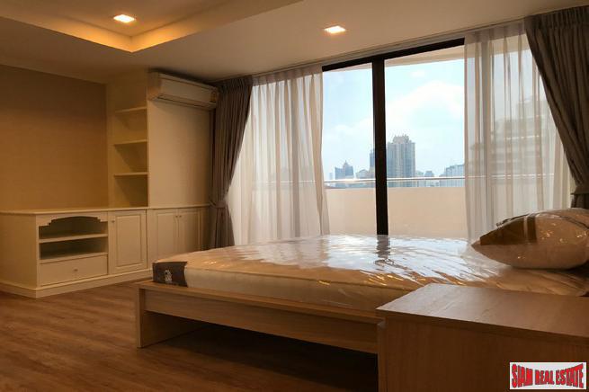 Supalai Place | Large Newly Renovated 2 Bed Condo with Balcony at Sukhumvit 39, Phrom Phong-10