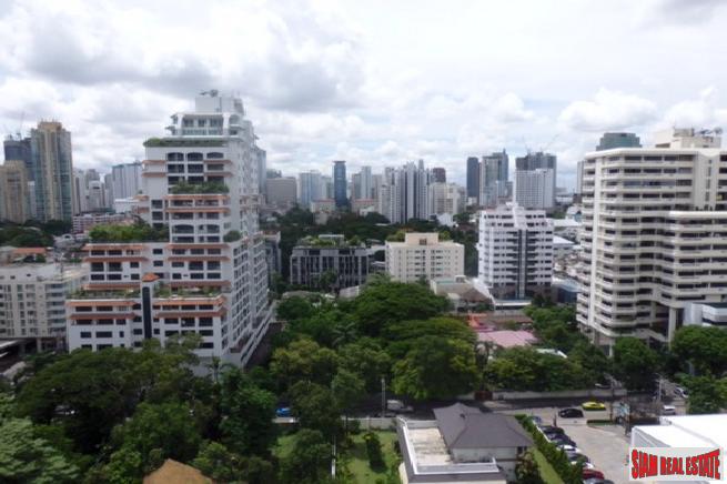 Supalai Place | Large Newly Renovated 2 Bed Condo with Balcony at Sukhumvit 39, Phrom Phong-15