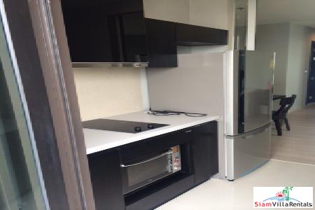 Rhythm 44/1 | North, East and South River Views from this Two Bedroom Condo in Phra Khanong-8