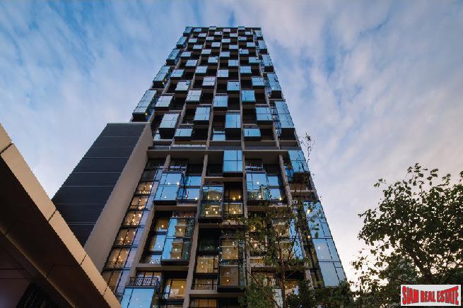 Newly Completed Ultra Luxury High-Rise Condo at Chidlom in the Pathumwan Area - Up to 25% Discount and Rental Guarantee 5% for 2 Years! 1 Bed Units-12