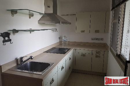 Ficus Lane Condo | Super Deluxe Three Bedroom Condo with Pool View in Phra Khanong-14