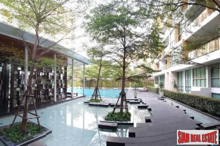 Ficus Lane Condo | Super Deluxe Three Bedroom Condo with Pool View in Phra Khanong-17