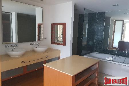 Ficus Lane Condo | Super Deluxe Three Bedroom Condo with Pool View in Phra Khanong-8