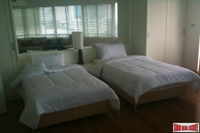 Moon Tower | Large 3 Bed Duplex with Terrace and Garden Views at Sukhumvit 59, Thong Lor-5