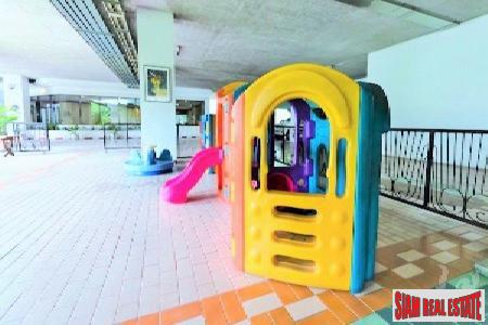 Waterford Park Thonglor | Corner Unit with Three Balconies for Sale in Thonglor, Bangkok-4