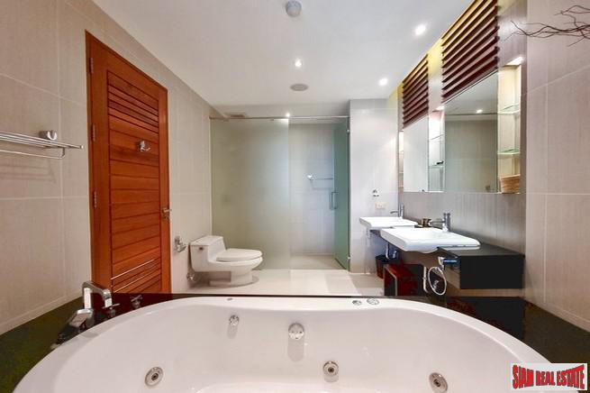 Layan Garden | Luxurious Three Bedroom Condo with Pool Access for Rent-16