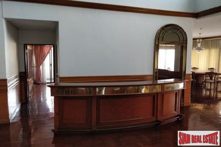 Le Premier 1 | Large Penthouse Condo at Sukhumvit 23, Bangkok-9