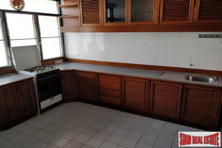 Le Premier 1 | Large Penthouse Condo at Sukhumvit 23, Bangkok-16