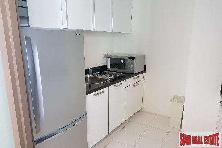 Baan Rajprasong Bangkok | One Bedroom Corner Unit on 20th Floor in Lumphini-10