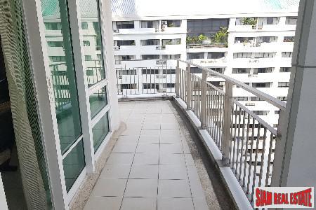 Baan Rajprasong Bangkok | One Bedroom Corner Unit on 20th Floor in Lumphini-17