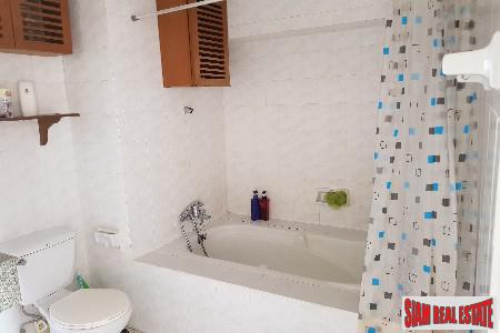 39 Suites | Convenient and Modern Two Bedroom Condo on Sukhumvit 39, Phrom Phong-7