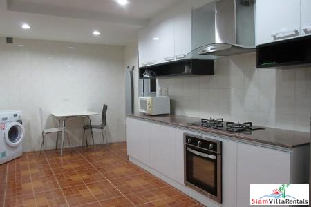 President Park View Tower | Large Three Bedroom Great for Families on Sukhumvit 24-17