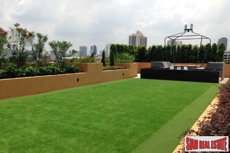 Maestro 39 Residence | Unique Ground Floor Two Bedroom with Private Garden on Sukhumvit 39-2