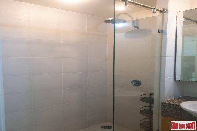 Manhattan Chidlom | Nicely Decorated 2 Bed Condo with Canal Views in Chidlom-7