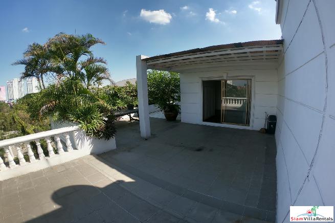 Navin Mansion | Penthouse 3 Bed Duplex at a Boutique Apartment Block of only 8 Units in Tropical Grounds at Yan Nawa - Pets Allowed-19