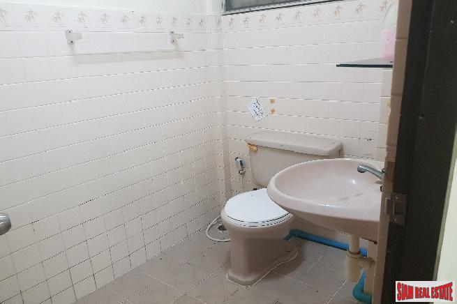 Ekkamai 22 | Two Storey Large Four Bedroom Townhouse for Sale-10