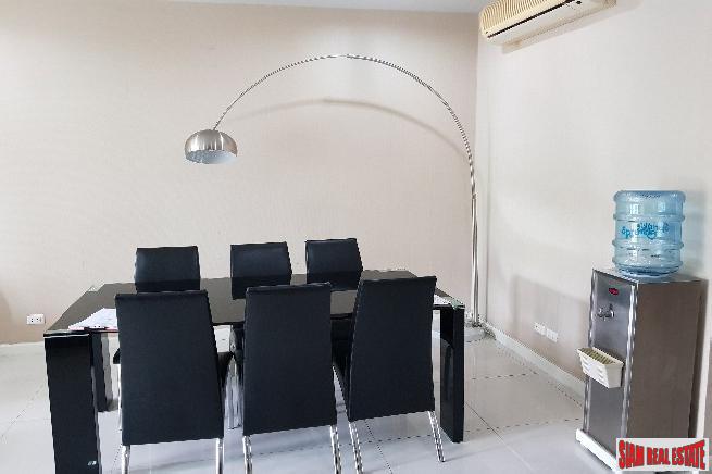 Sukhumvit City Resort Condo | Bright and Sunny Two Bedroom for Rent with Garden Views on Sukhumvit 11-6