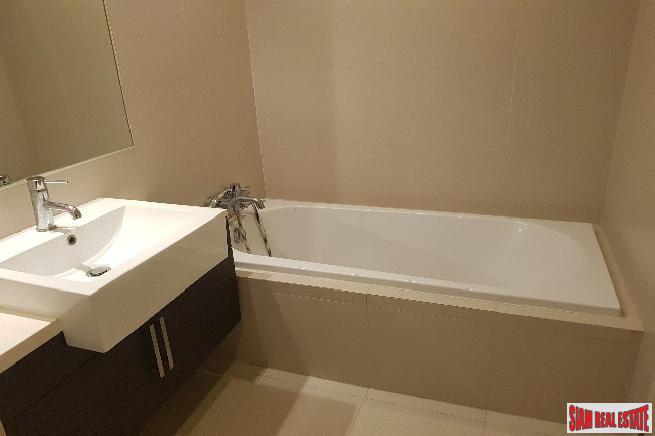 Noble Solo Condo | Two Bedroom with Pool Views on Sukhumvit 55, Bangkok-10