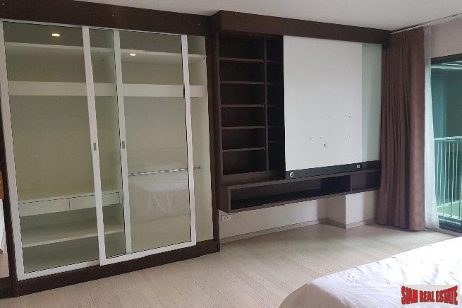 Noble Solo Condo | Two Bedroom with Pool Views on Sukhumvit 55, Bangkok-11