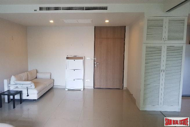 Noble Solo Condo | Two Bedroom with Pool Views on Sukhumvit 55, Bangkok-20