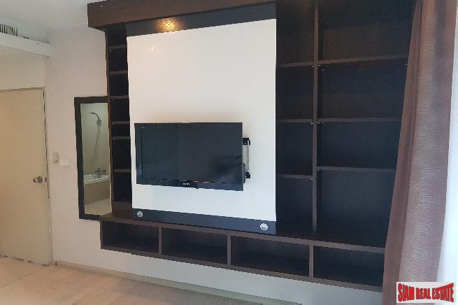 Noble Solo Condo | Two Bedroom with Pool Views on Sukhumvit 55, Bangkok-27