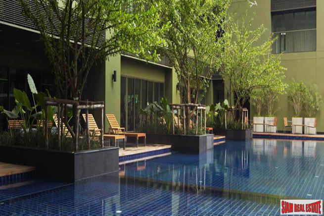 Noble Solo Condo | Sunny Two Bedroom Condo with Pool Views on Sukhumvit 55-1
