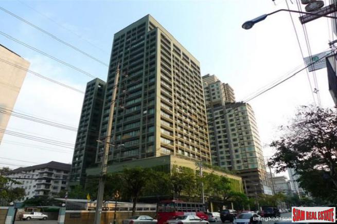 Noble Solo Condo | Sunny Two Bedroom Condo with Pool Views on Sukhumvit 55-2