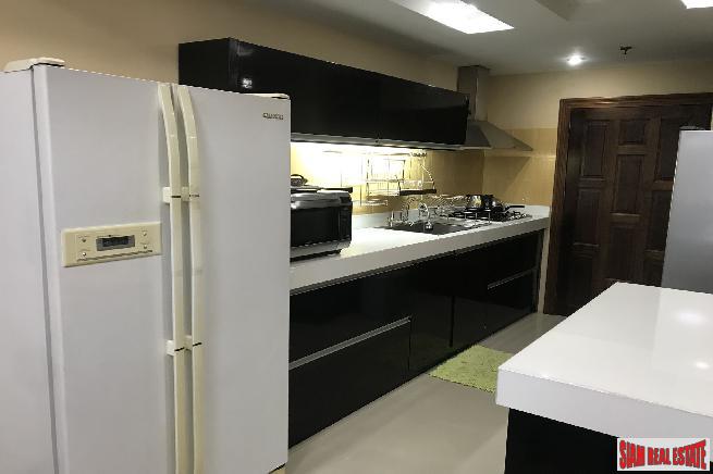 Bann Prompong Condo | Beautiful 2 Bed Condo near Phetchaburi Road and BTS Phrom Pong, Sukhumvit 39-2