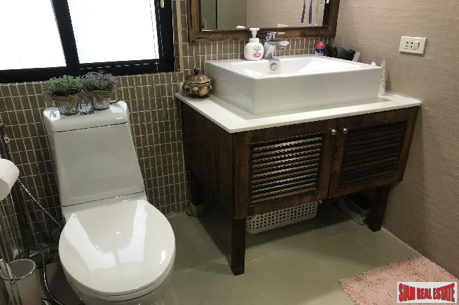 Bann Prompong Condo | Beautiful 2 Bed Condo near Phetchaburi Road and BTS Phrom Pong, Sukhumvit 39-7