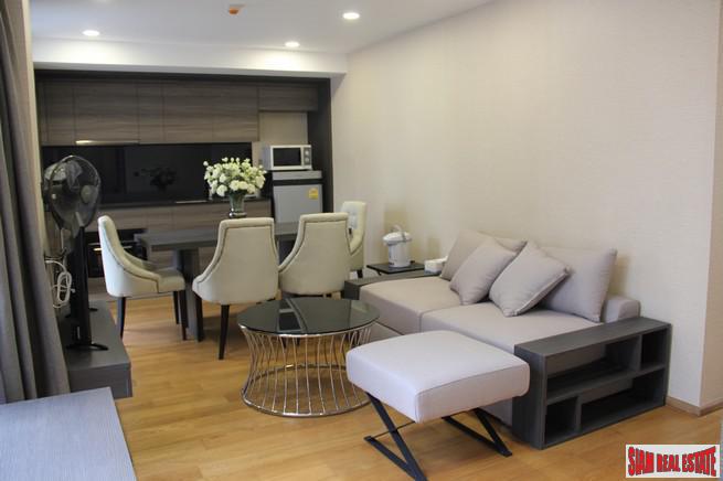 Klass Langsuan | Two Bedroom Corner Condo for Rent in Langsuan, Lumphini-1