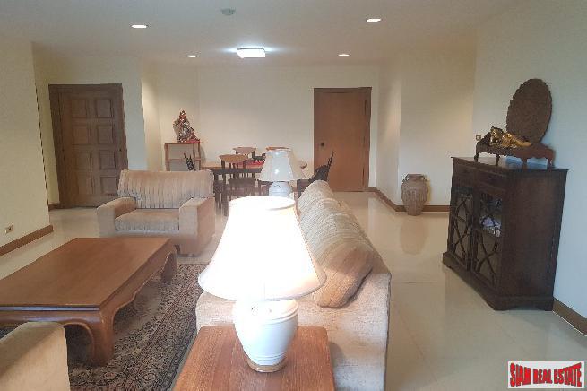 Fifty Five Tower | Spacious Three Bedroom Corner Condo for Sale on Sukhumvit 55, Thong Lor-13