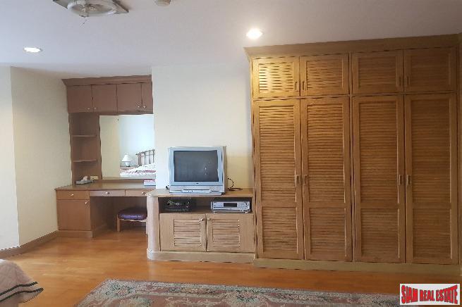 Fifty Five Tower | Spacious Three Bedroom Corner Condo for Sale on Sukhumvit 55, Thong Lor-6