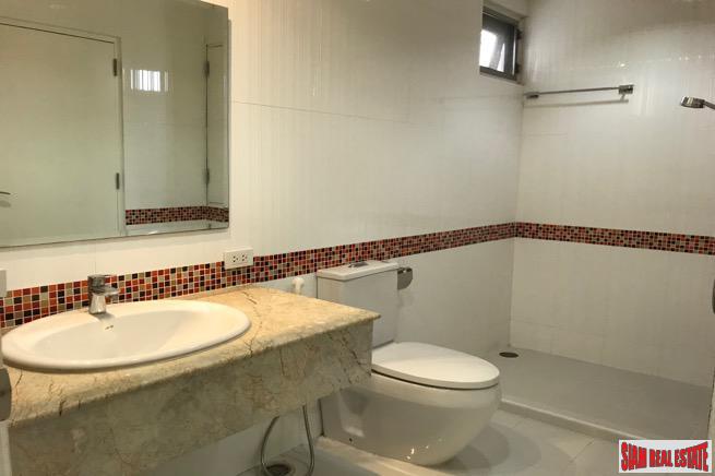 DS Tower 1 | Large Three Bedroom Family Condo with Pool Views on Sukhumvit 33-9